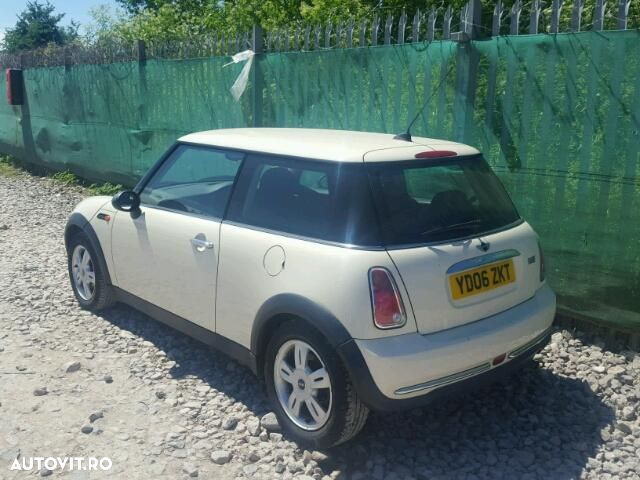Dezmembrez Mni  R50 R53 Facelift - 6