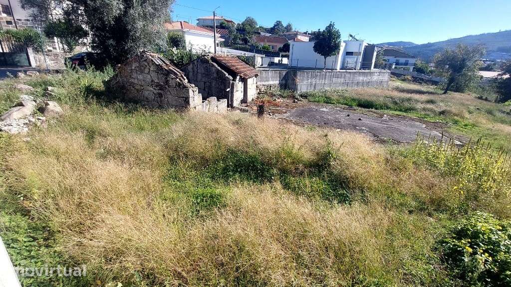 Terreno c/ moradia em Ruínas - Donim - Grande imagem: 4/6