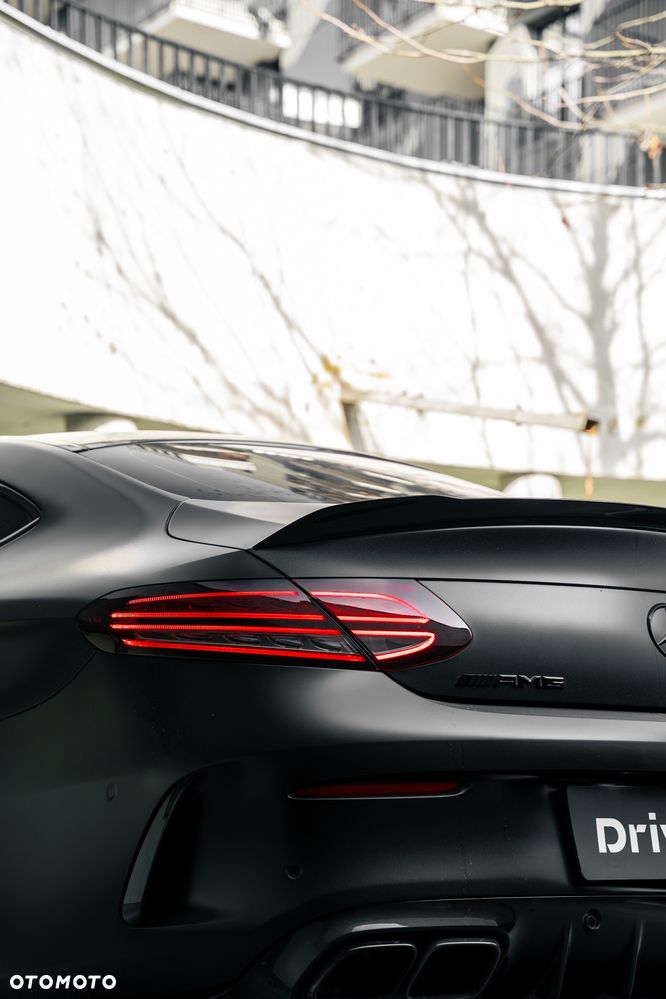 Mercedes-Benz Klasa C 63 AMG 9G-TRONIC - 18