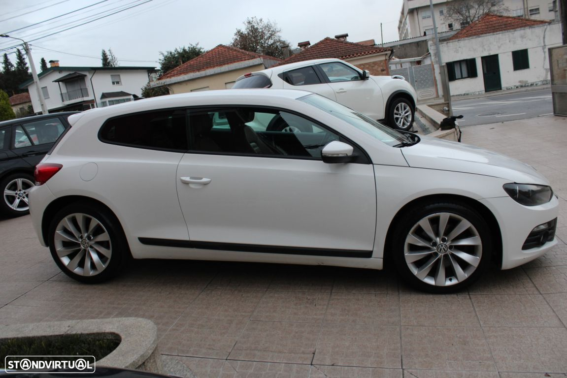 VW Scirocco 2.0 TFSi Sport DSG - 4