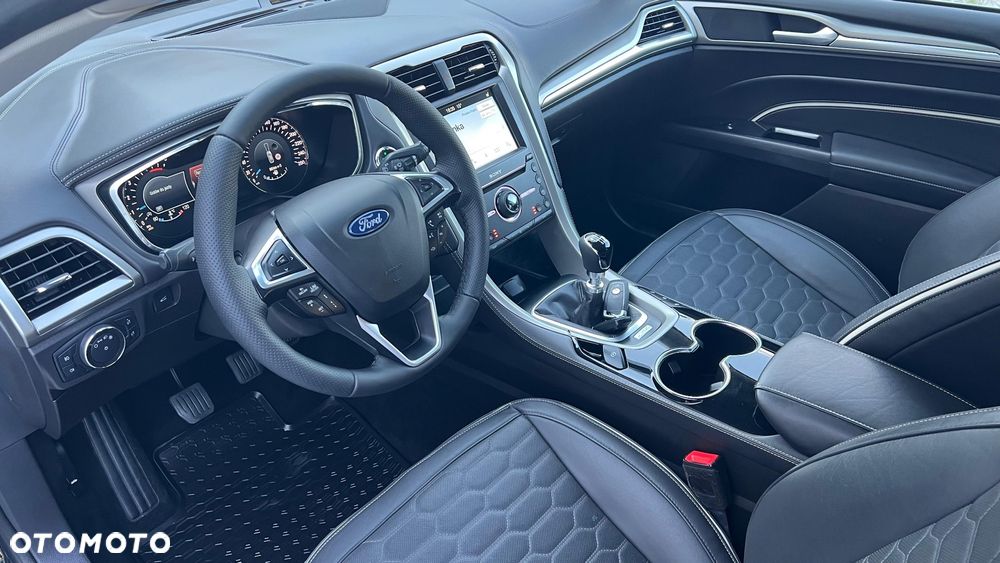 Ford Mondeo 2.0 TDCi Start-Stopp Vignale - 28