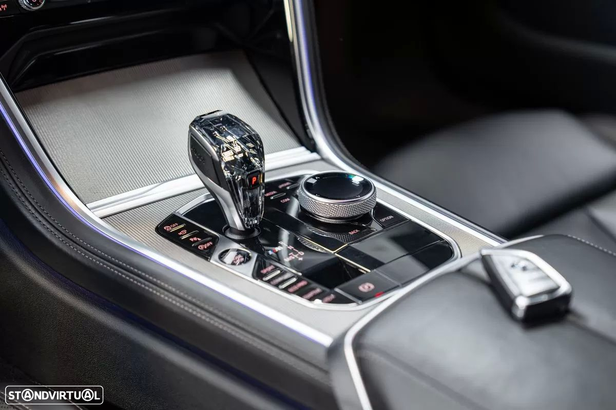 BMW M850i xDrive - 20