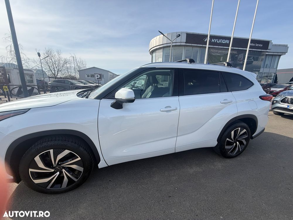 Toyota Highlander 2.5 Hybrid Luxury - 12