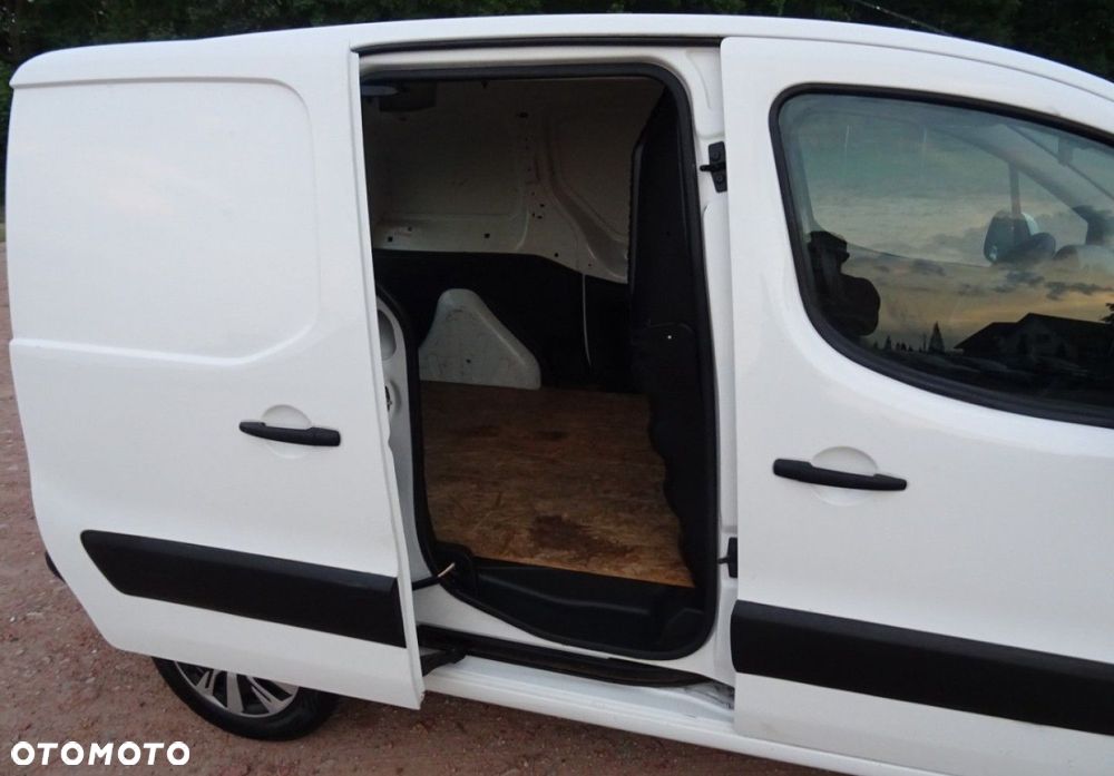 Peugeot Partner - 13