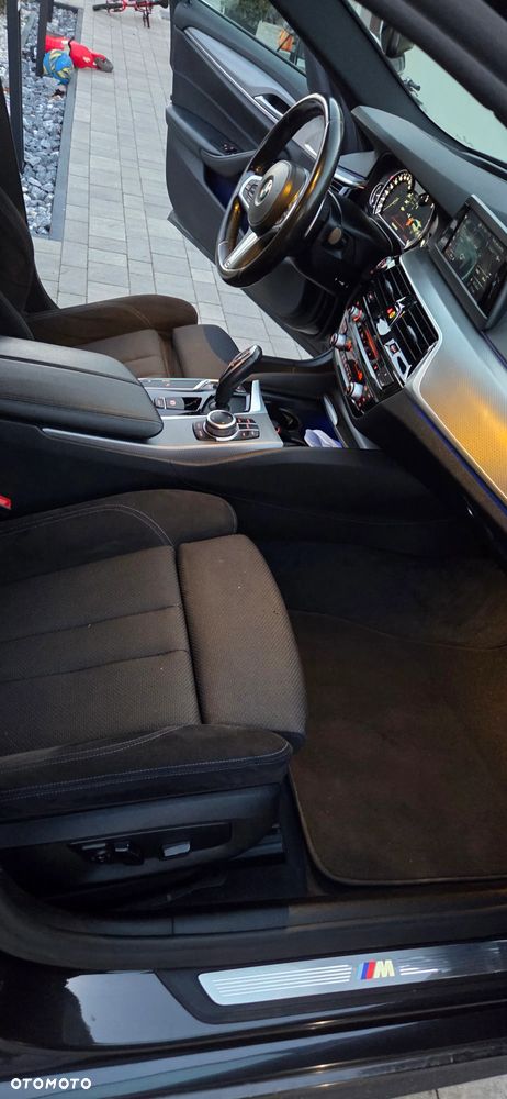 BMW Seria 5 525d M Sport sport - 26
