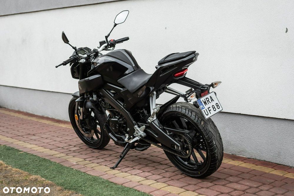 Yamaha MT - 5