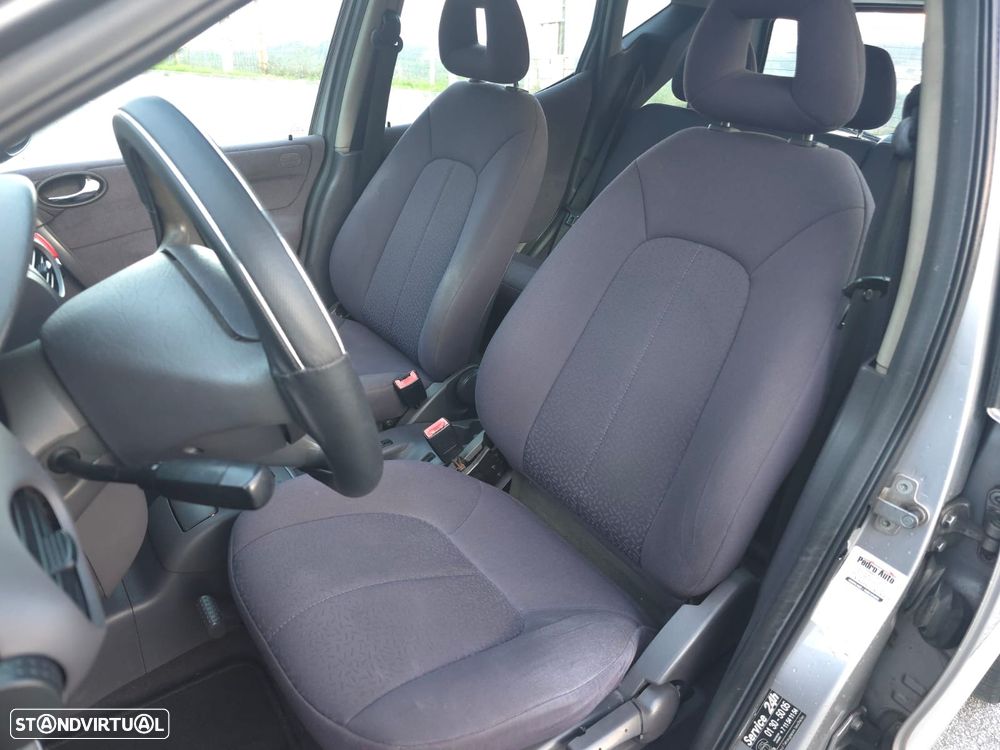 Mercedes-Benz A 170 - 11