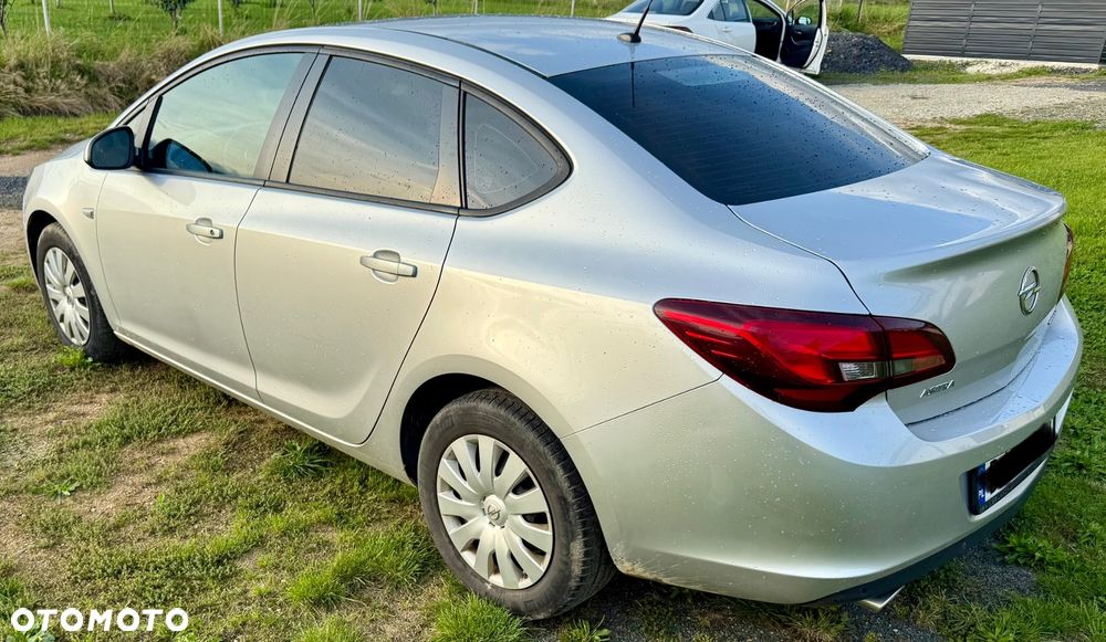 Opel Astra 1.4 T Sport - 4