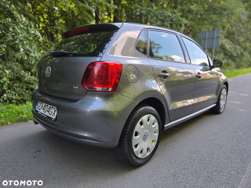 Volkswagen Polo 1.4 16V Trendline - 4