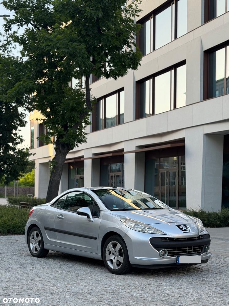 Peugeot 207 CC - 1