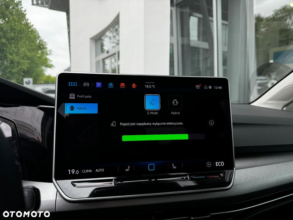 Volkswagen Golf 1.5 TSI EHybrid PHEV 150kW Life Plus DSG - 22