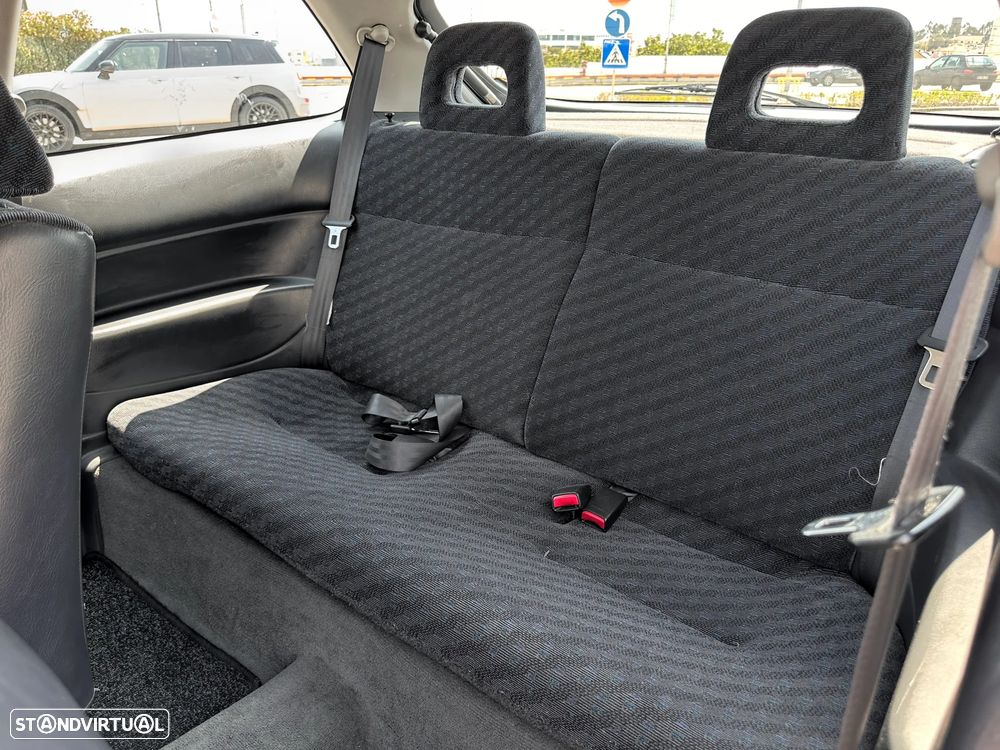 Honda Civic 1.4i S - 14
