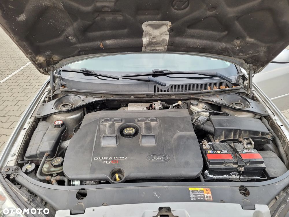 Ford Mondeo 2.0 TDCi Ambiente - 13