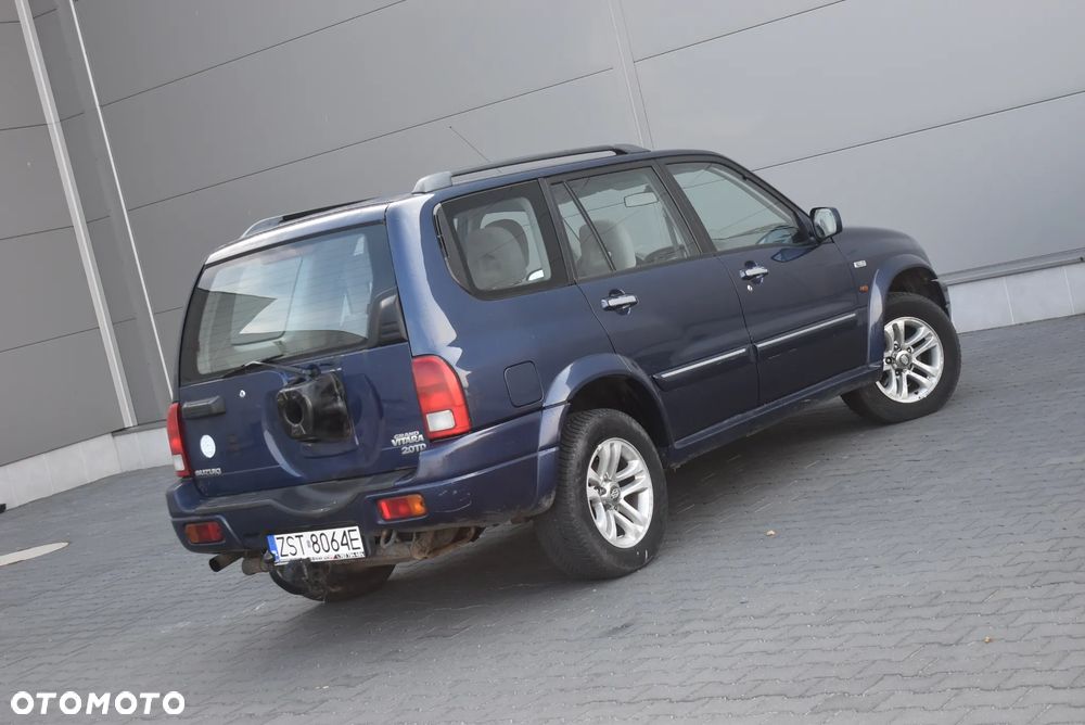 Suzuki Grand Vitara - 38