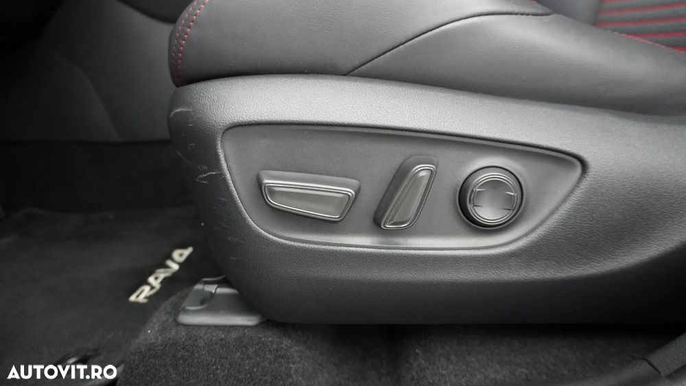 Toyota RAV4 Plug-in-Hybrid - 8