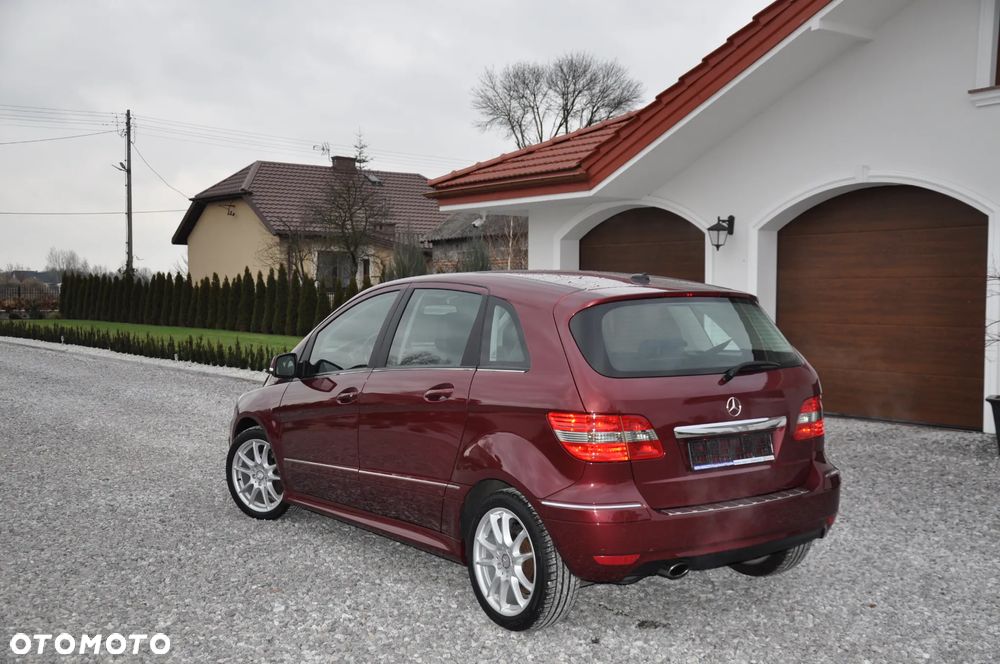 Mercedes-Benz Klasa B 150 Special Edition - 4