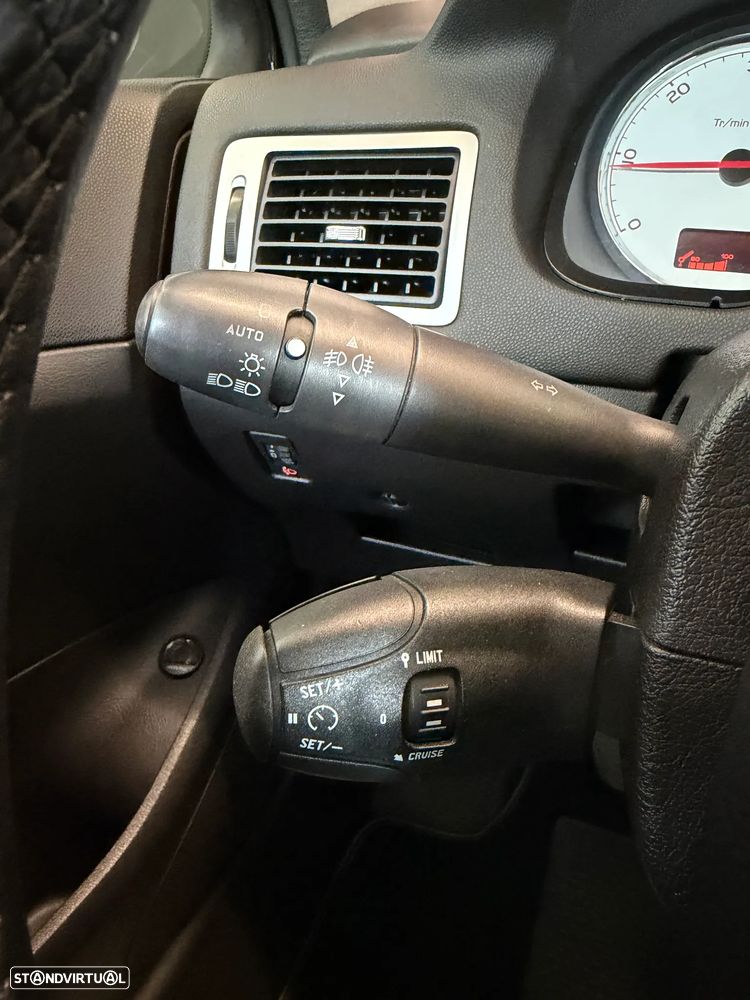 Peugeot 307 1.6 HDi Executive - 22