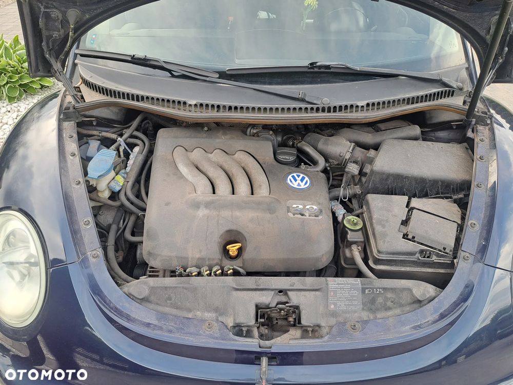 Volkswagen New Beetle 2.0 - 10