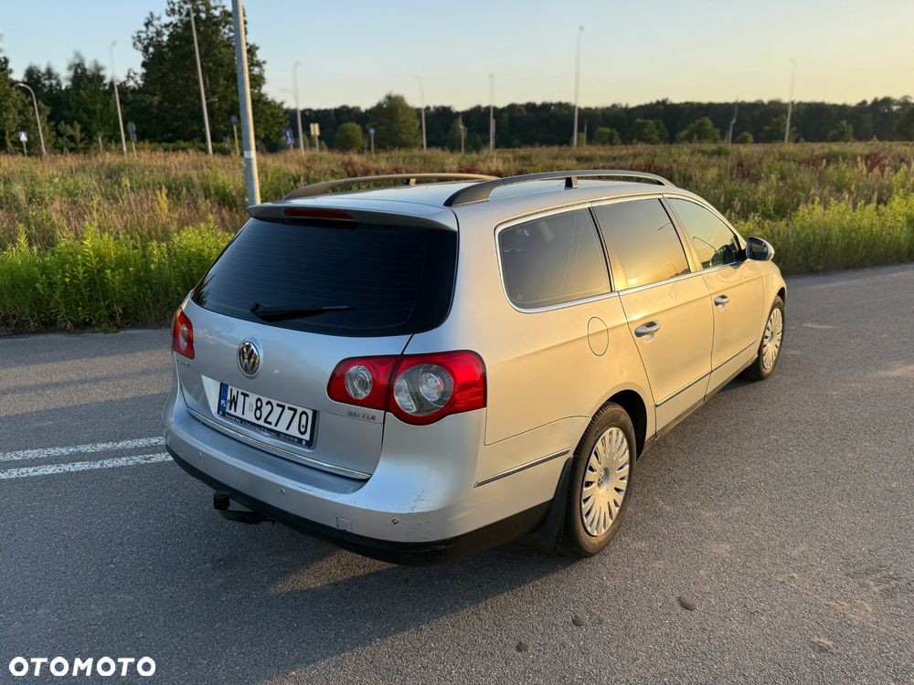 Volkswagen Passat 2.0 TDI Comfortline - 6