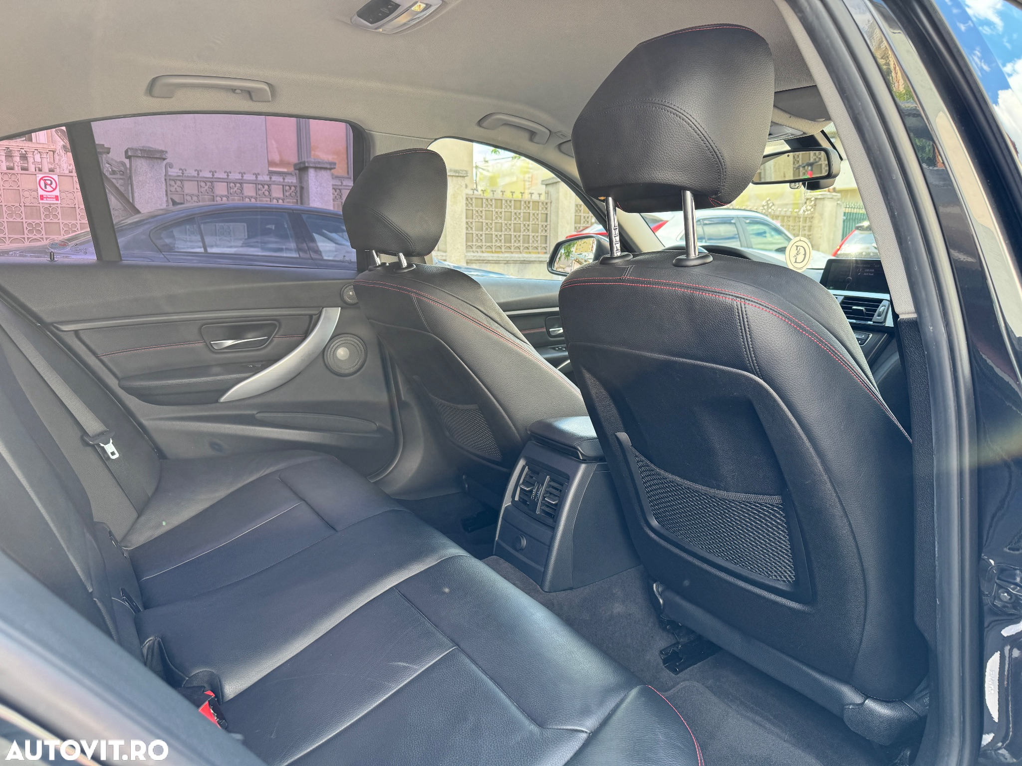 BMW Seria 3 - 12
