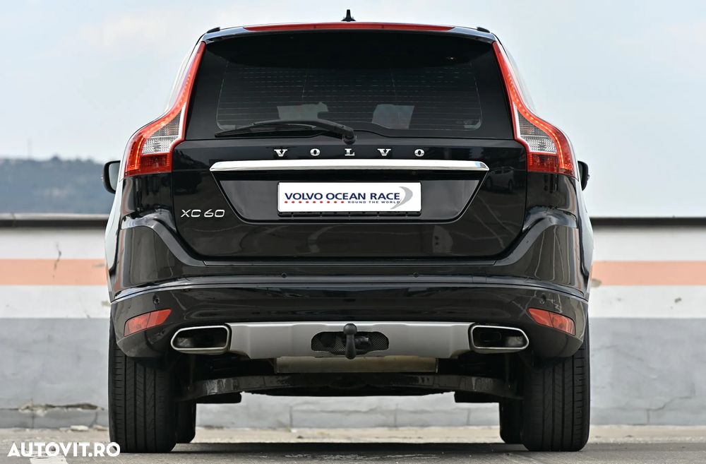 Volvo XC 60 D5 AWD Geartronic Ocean Race - 5