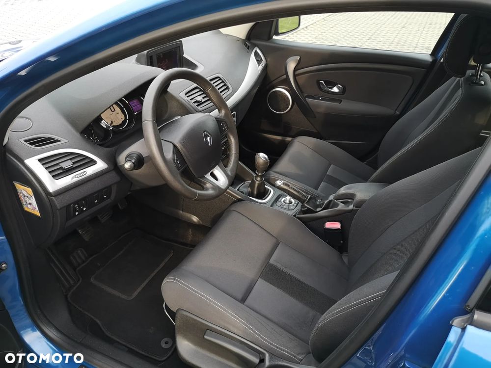 Renault Megane TCe 180 Dynamique - 5