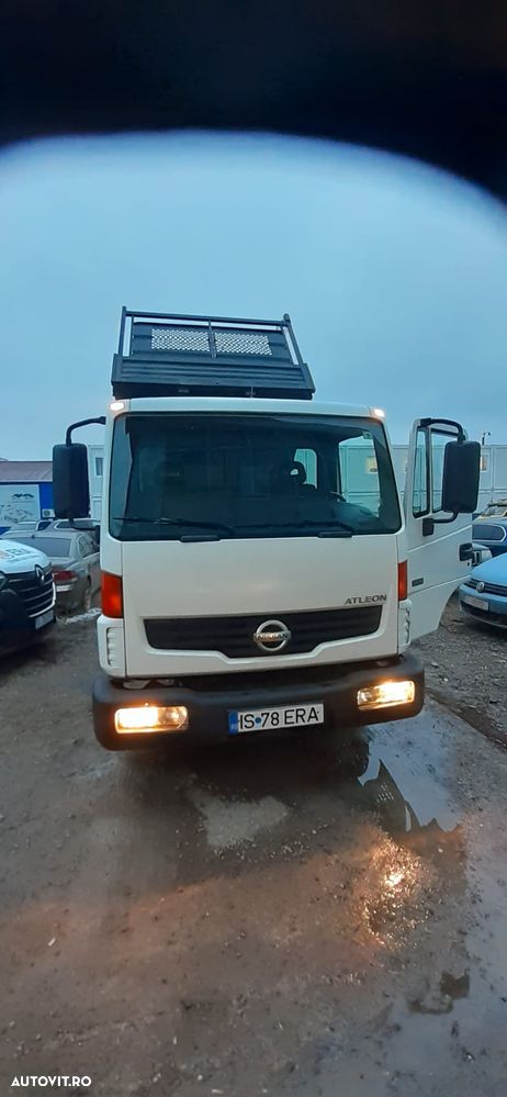 Nissan Atleon - 1