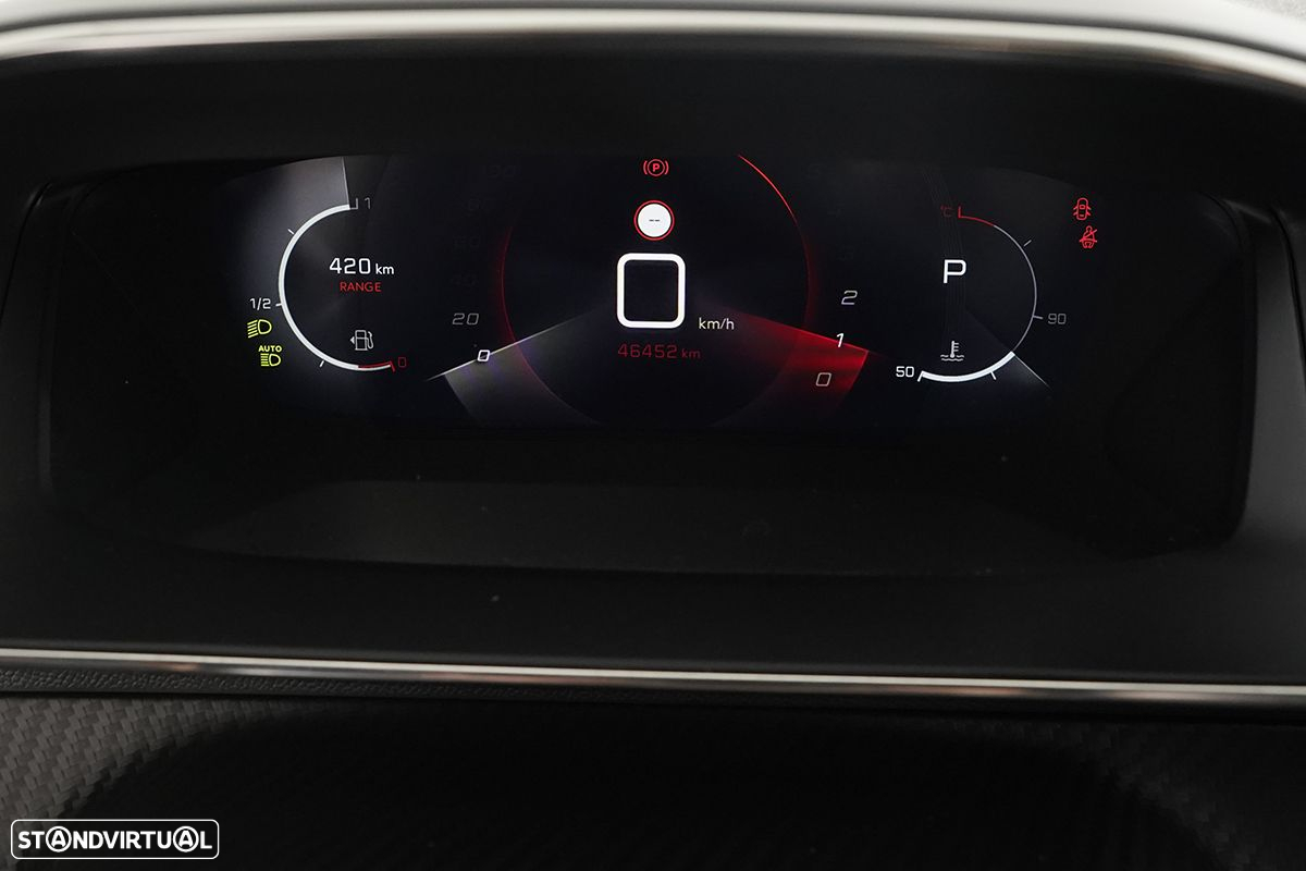 Peugeot 2008 1.2 PureTech GT EAT8 - 16