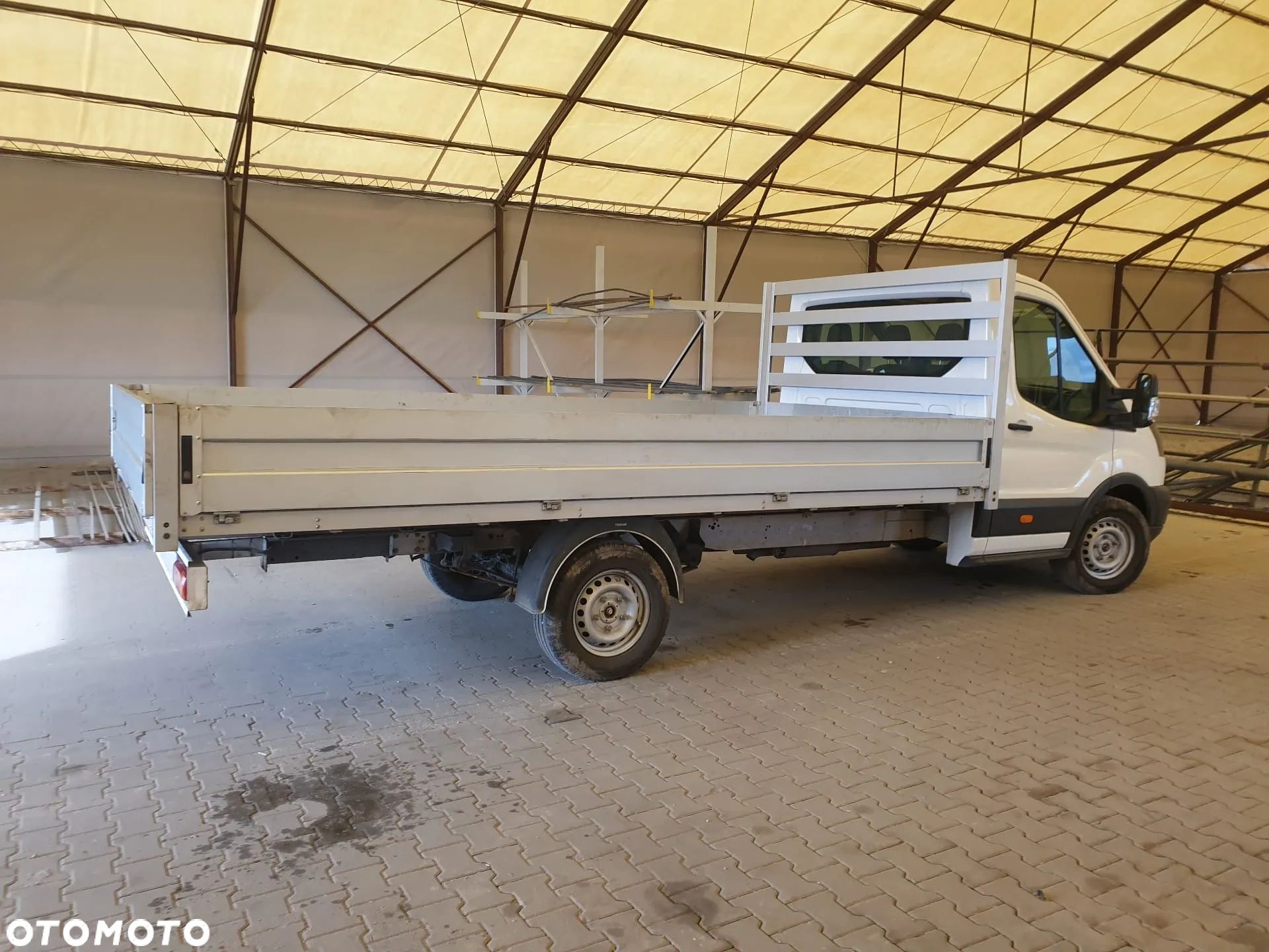 Ford Transit - 1