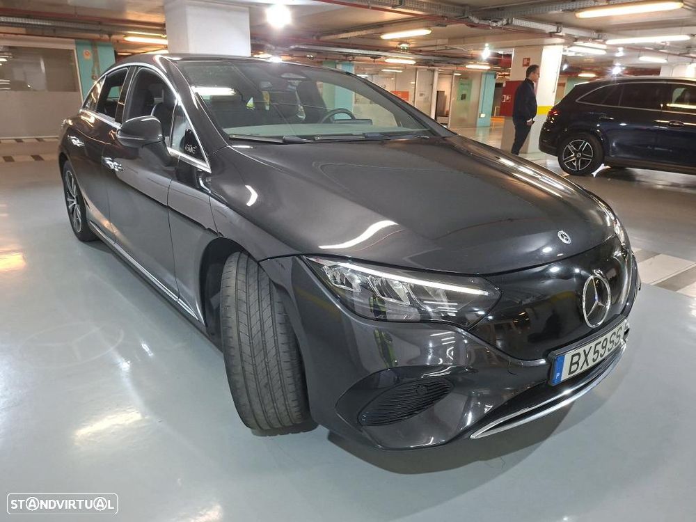 Mercedes-Benz EQE 300 - 5
