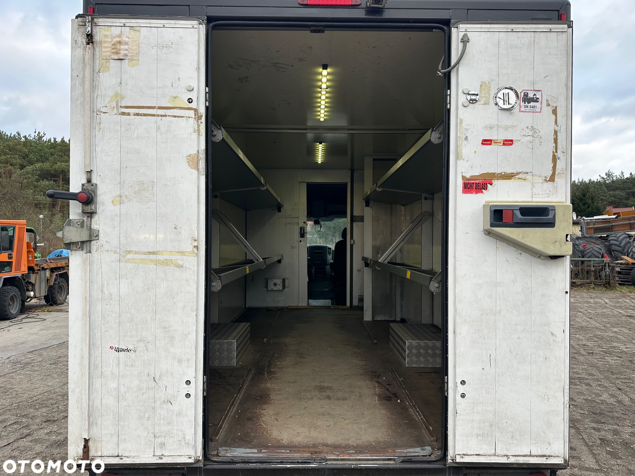 Mercedes-Benz SPRINTER - 34