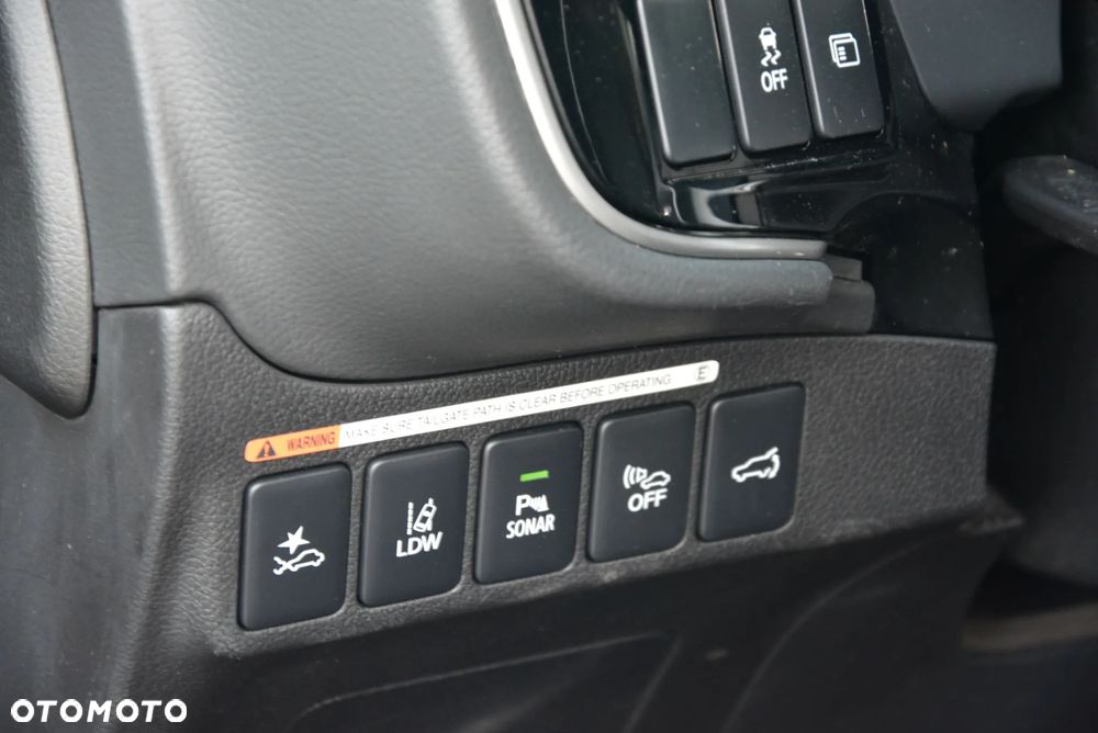 Mitsubishi Outlander 2.0 4WD Top - 7