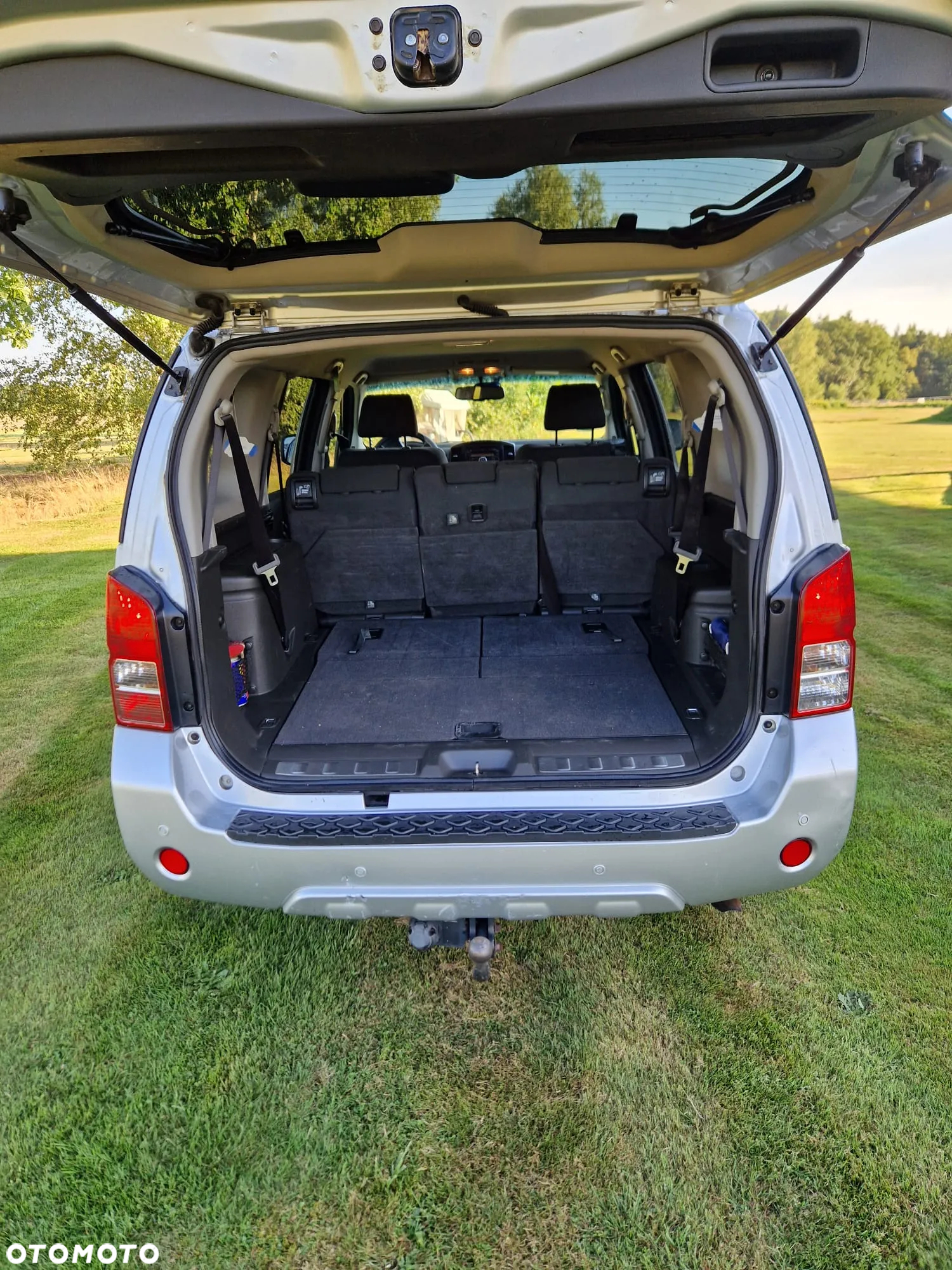 Nissan Pathfinder 2.5 D SE - 5