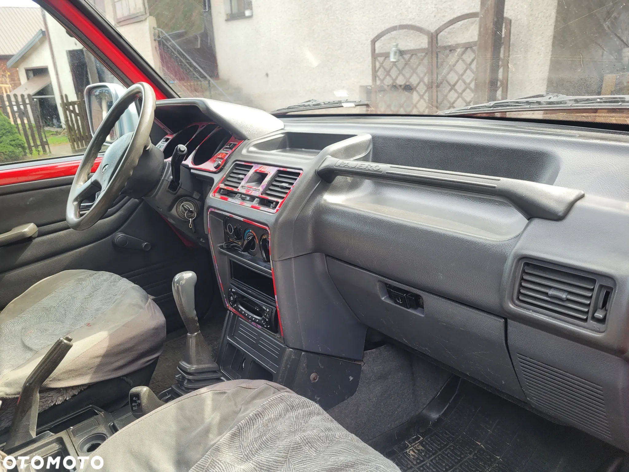 Mitsubishi Pajero - 3