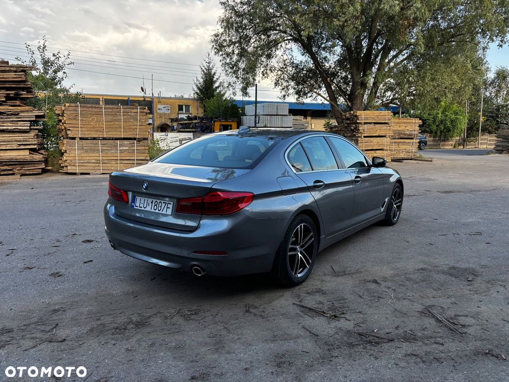 BMW Seria 5 520d xDrive Luxury Line - 5