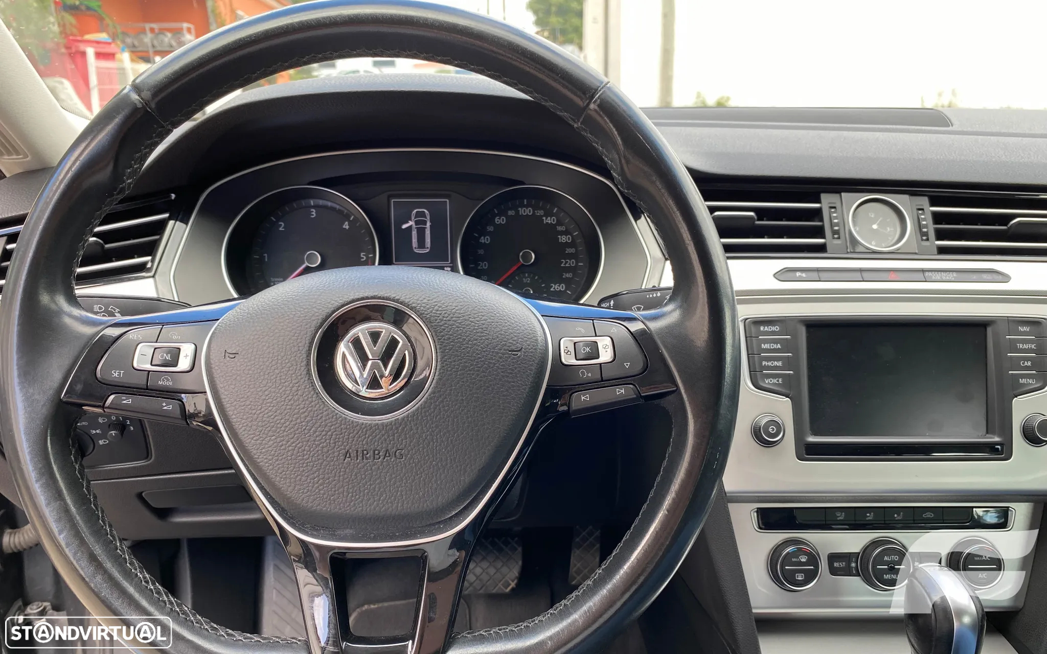 VW Passat Variant 2.0 TDi Confortline DSG - 14
