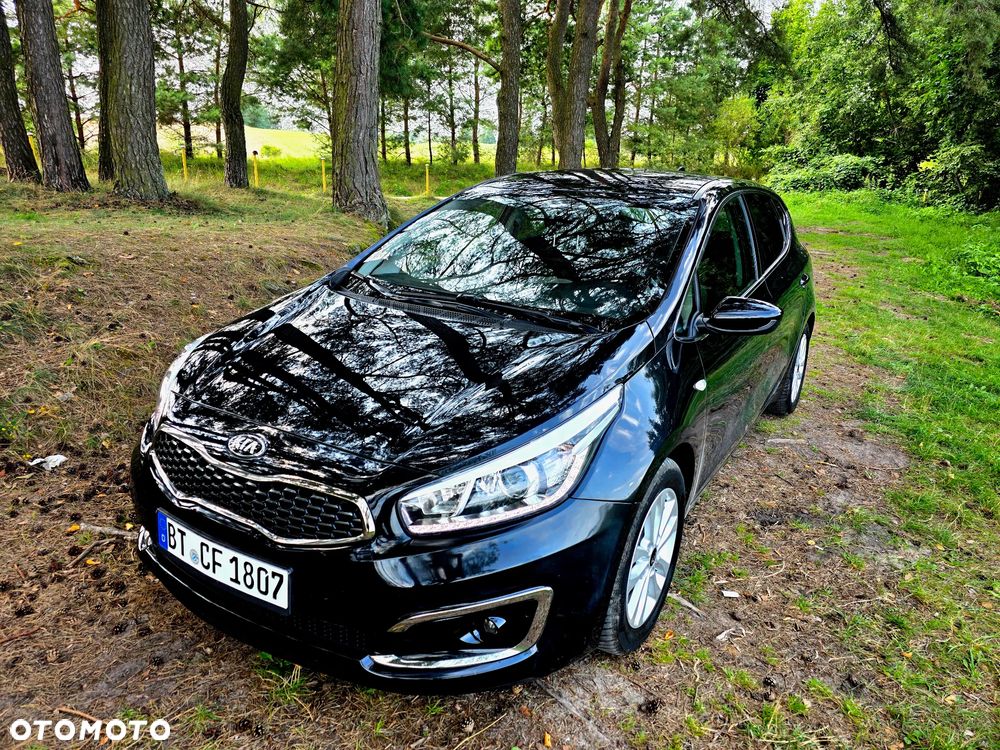 Kia Ceed 1.4 CVVT Dream-Team Edition - 2