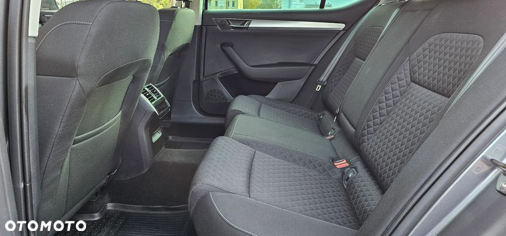 Skoda Superb 2.0 TSI Ambition DSG - 8