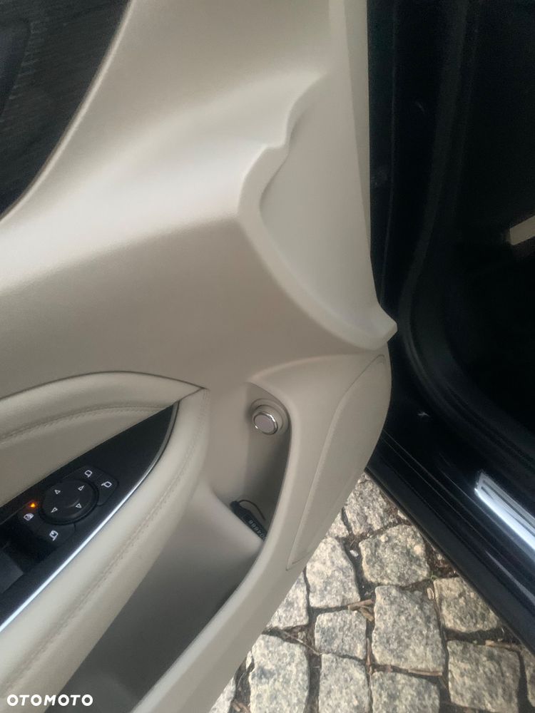 Opel Insignia 2.0 Exclusive - 26
