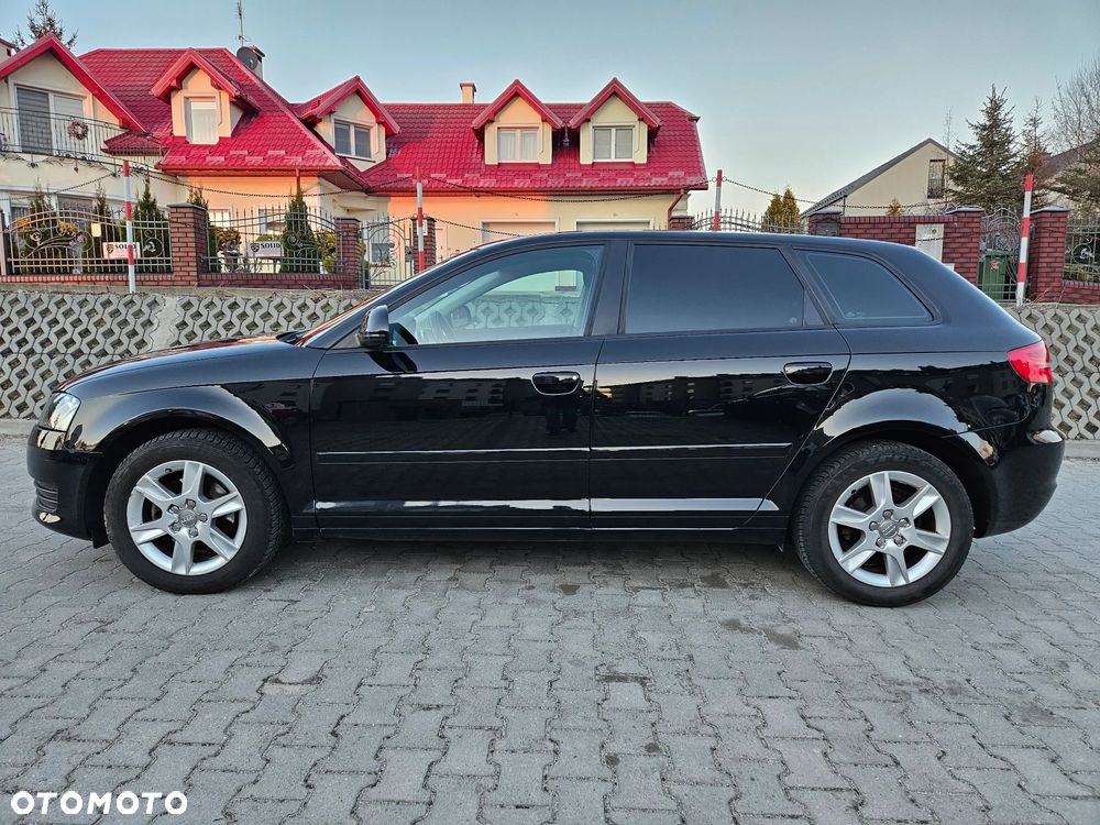 Audi A3 Sportback - 6