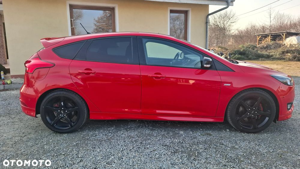 Ford Focus 1.5 EcoBoost STart-Stopp-System ST-LINE - 38