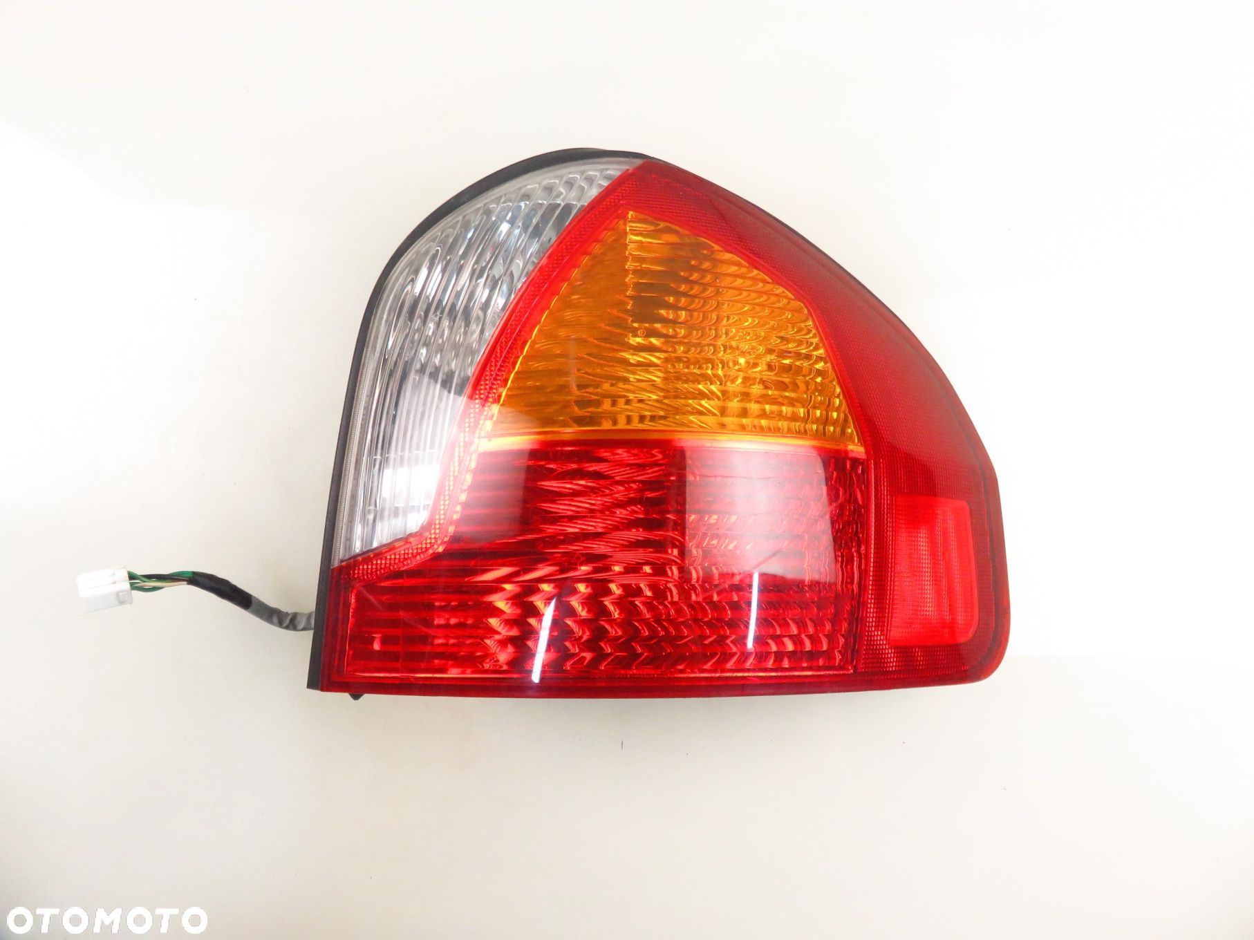 LAMPA PRAWA TYLNA HYUNDAI SANTA FÉ I - 1