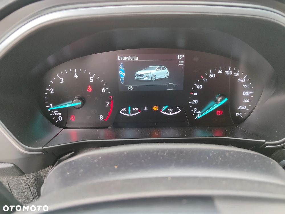 Ford Focus 1.0 EcoBoost Hybrid ST-LINE - 15