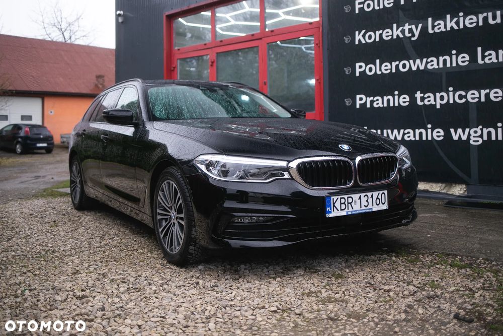 BMW Seria 5 520d Sport Line - 1