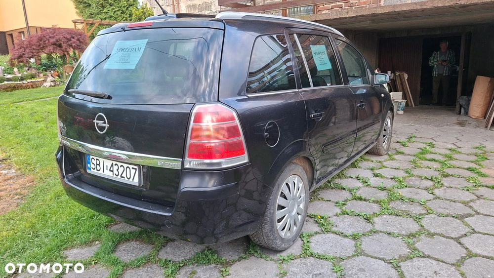 Opel Zafira - 11