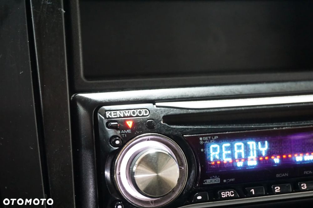 Volkswagen Golf 1.6 Team - 25