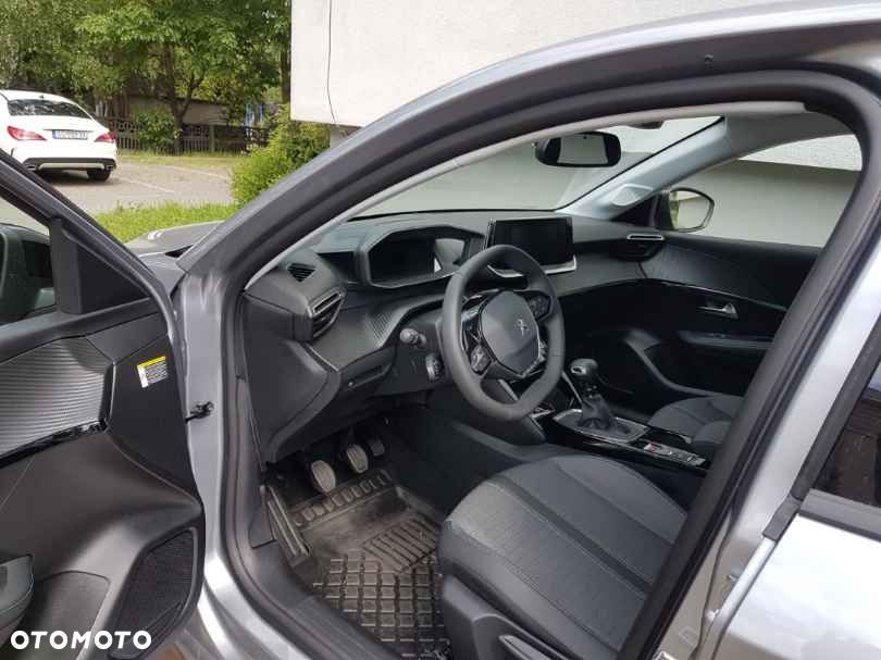 Peugeot 208 1.2 PureTech Allure S&S - 10