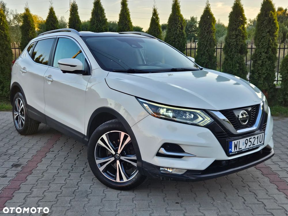 Nissan Qashqai 1.2 DIG-T N-Connecta Xtronic EU6 - 2