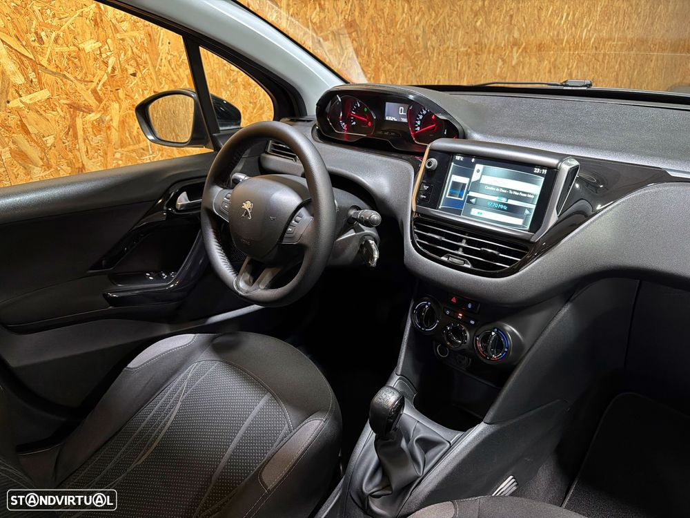 Peugeot 208 1.4 HDi Active - 19