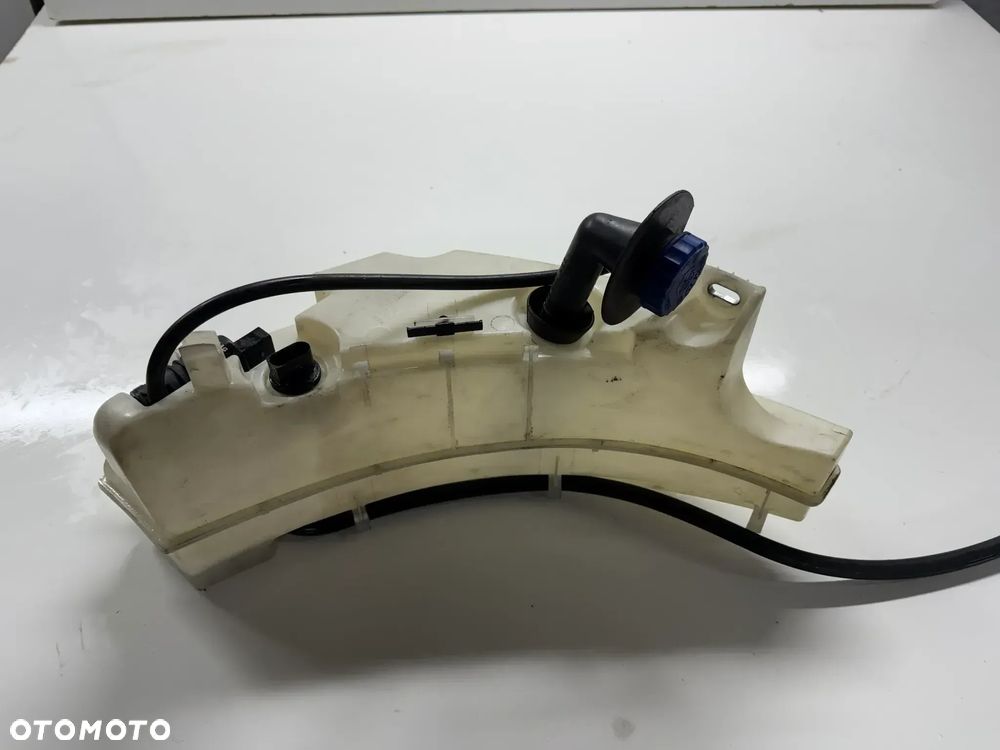 Porsche 911 997 zbiornik płynu do spryskiwaczy 99752870101 - 1